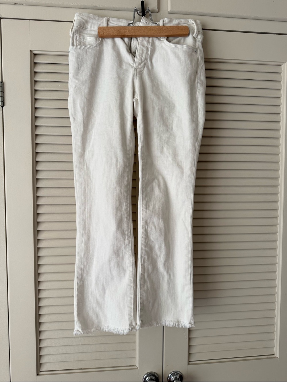 Pilcro White Women's Straight-Leg Jeans